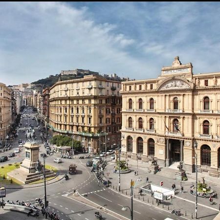 Hotel La Lepre felice Napoli Esterno foto