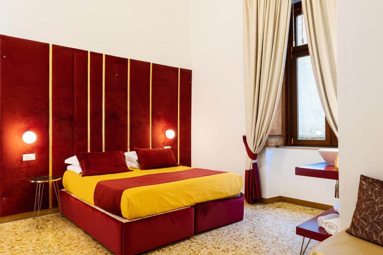 Hotel La Lepre felice Napoli Esterno foto