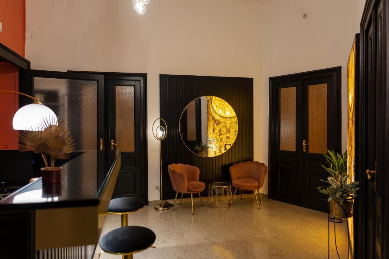 Hotel La Lepre felice Napoli Esterno foto