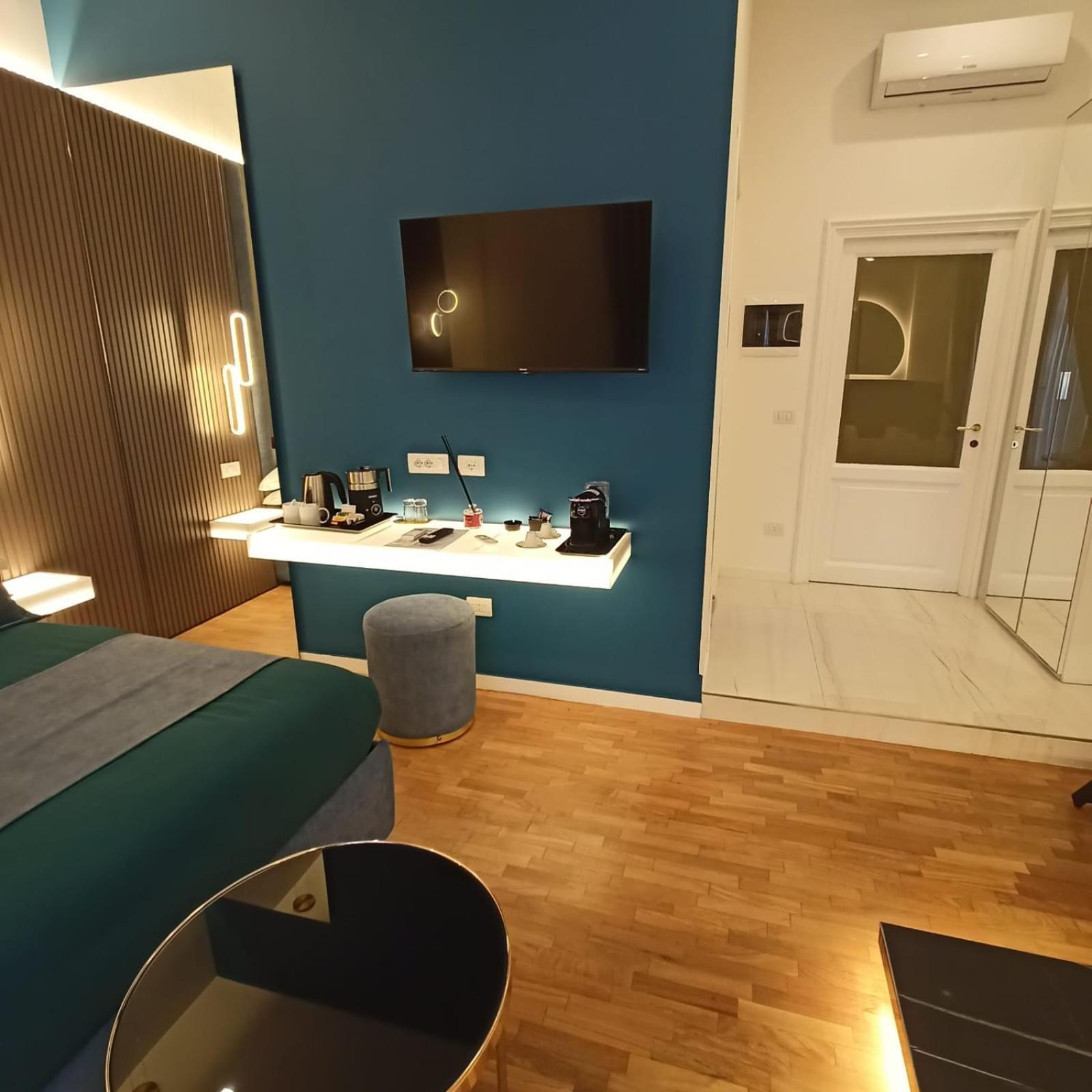 Hotel La Lepre felice Napoli Esterno foto