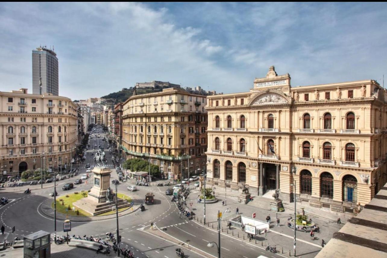 Hotel La Lepre felice Napoli Esterno foto